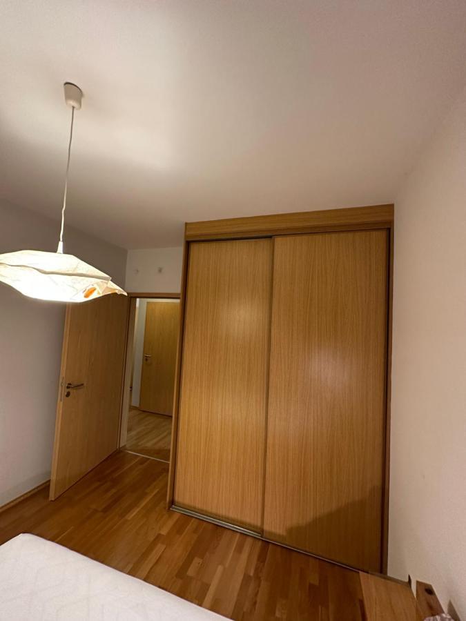 Central Apartment With Balcony Budapest Ngoại thất bức ảnh