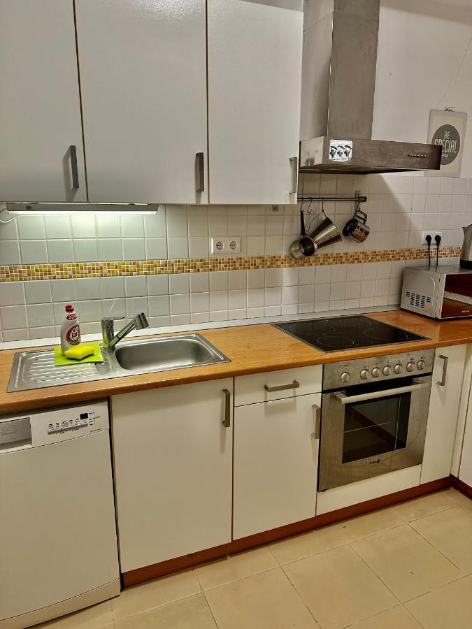Central Apartment With Balcony Budapest Ngoại thất bức ảnh