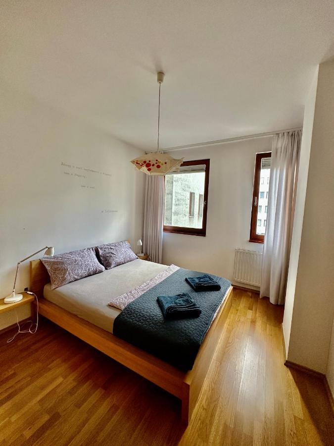 Central Apartment With Balcony Budapest Ngoại thất bức ảnh