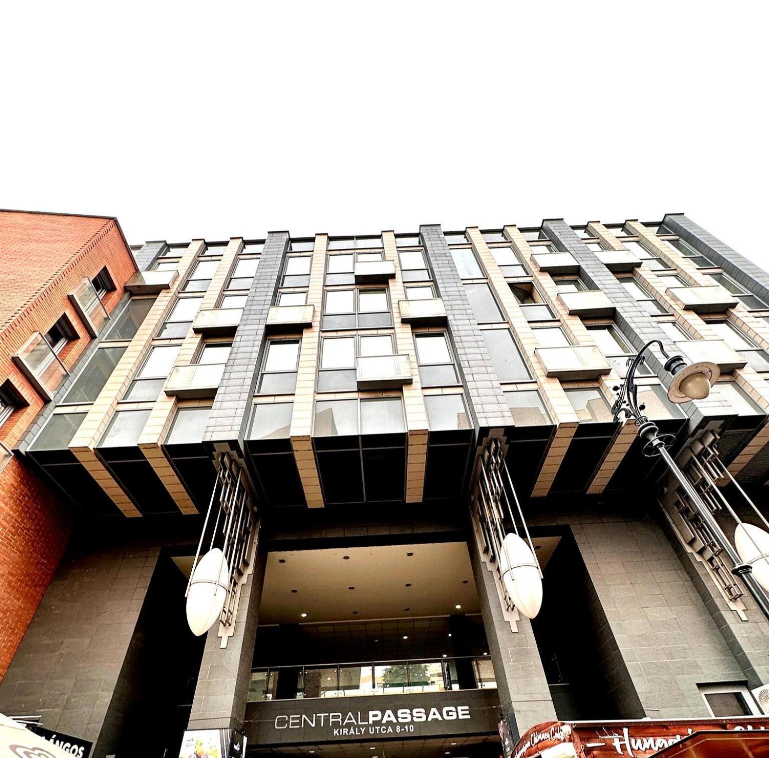 Central Apartment With Balcony Budapest Ngoại thất bức ảnh