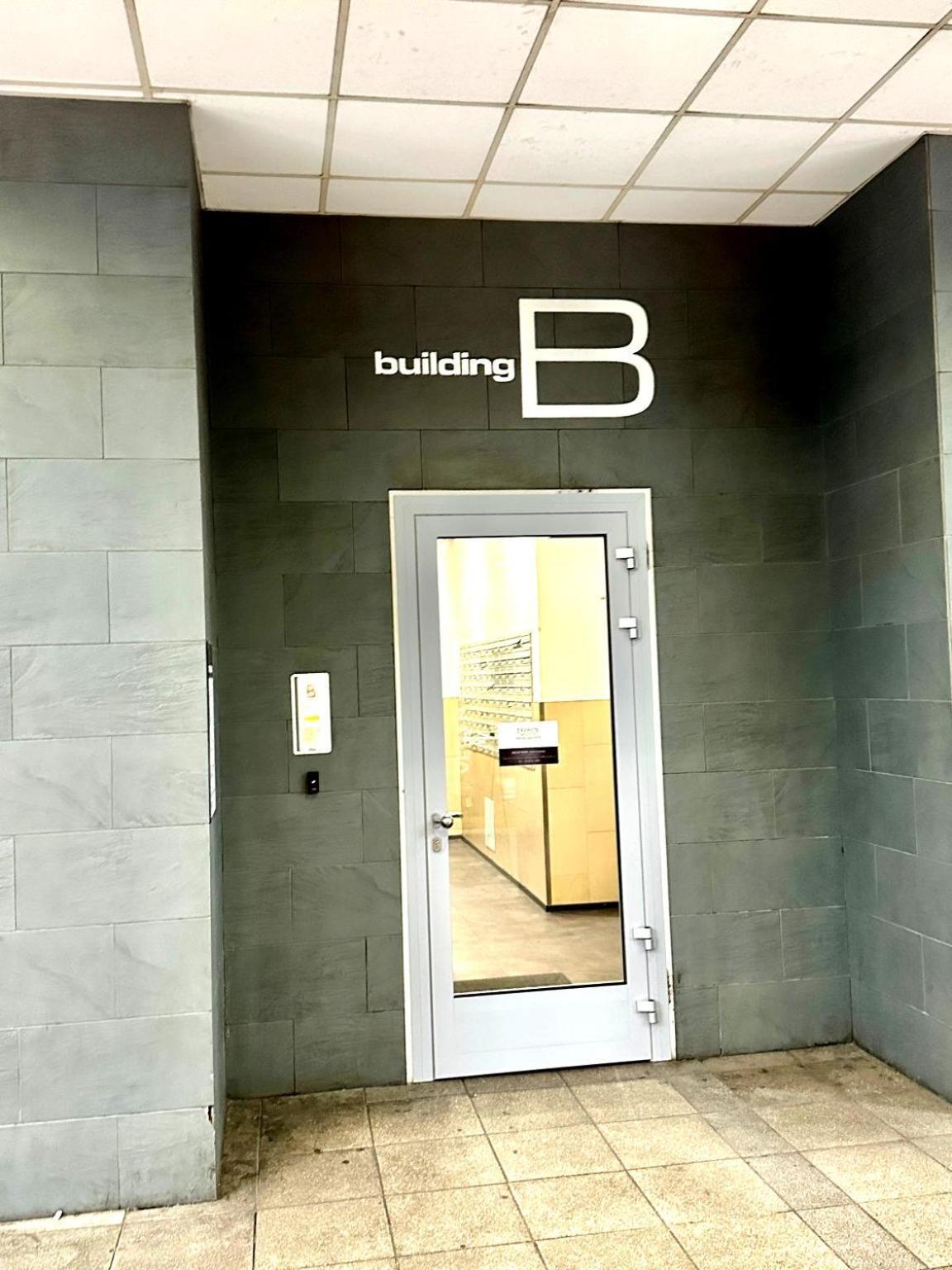 Central Apartment With Balcony Budapest Ngoại thất bức ảnh
